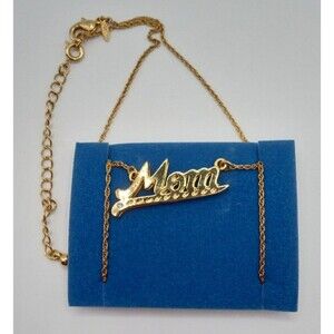 Avon Honor Society Mom Nameplate Pendant Necklace Gold Tone NIB 2007